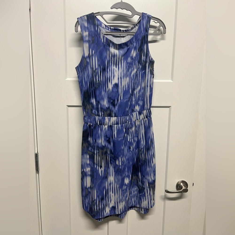 Athleta Blue and Gray Patterned Dress